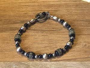 Vintage Armband Sterlingsilber, schwarzer Onyx und Achat mit Knebelverschluss - Bild 1 von 16