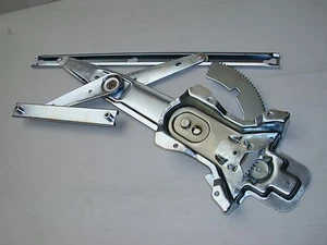 LAND ROVER DISCOVERY FRONT WINDOW REGULATOR PASSENGERS SIDE LEFTHAND - LR006374 - Picture 1 of 1