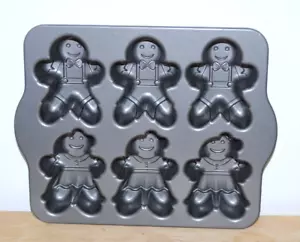 Sartén para pasteles de aluminio fundido Nordic Ware pan de jengibre niño/niña Williams-Sonoma - Imagen 1 de 4