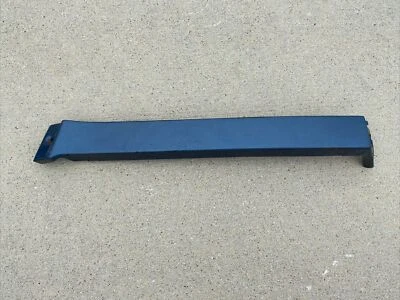 1268891563 HEADLIGHT FENDER 280SE 300SD 380SE 500SEL 560SEL 420SEL 350SD - Image 1 of 2