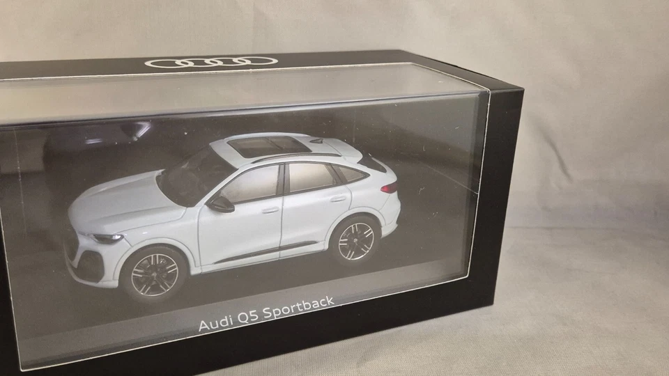 NOREV Dealer 5012505031 Audi Q5 Sportback (2025) - white 1/43 - Photo 1/2