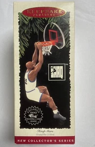 HALLMARK Keepsake Ornament HOOP STARS SHAQUILLE O'NEAL 1995 - Picture 1 of 3