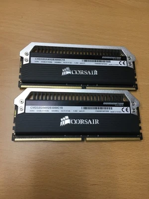 CORSAIR DOMINATOR 32GB (2 x 16GB) DDR4 DRAM 3000MHz C15 (CMD32GX4M2B3000C15) - Image 1 of 2