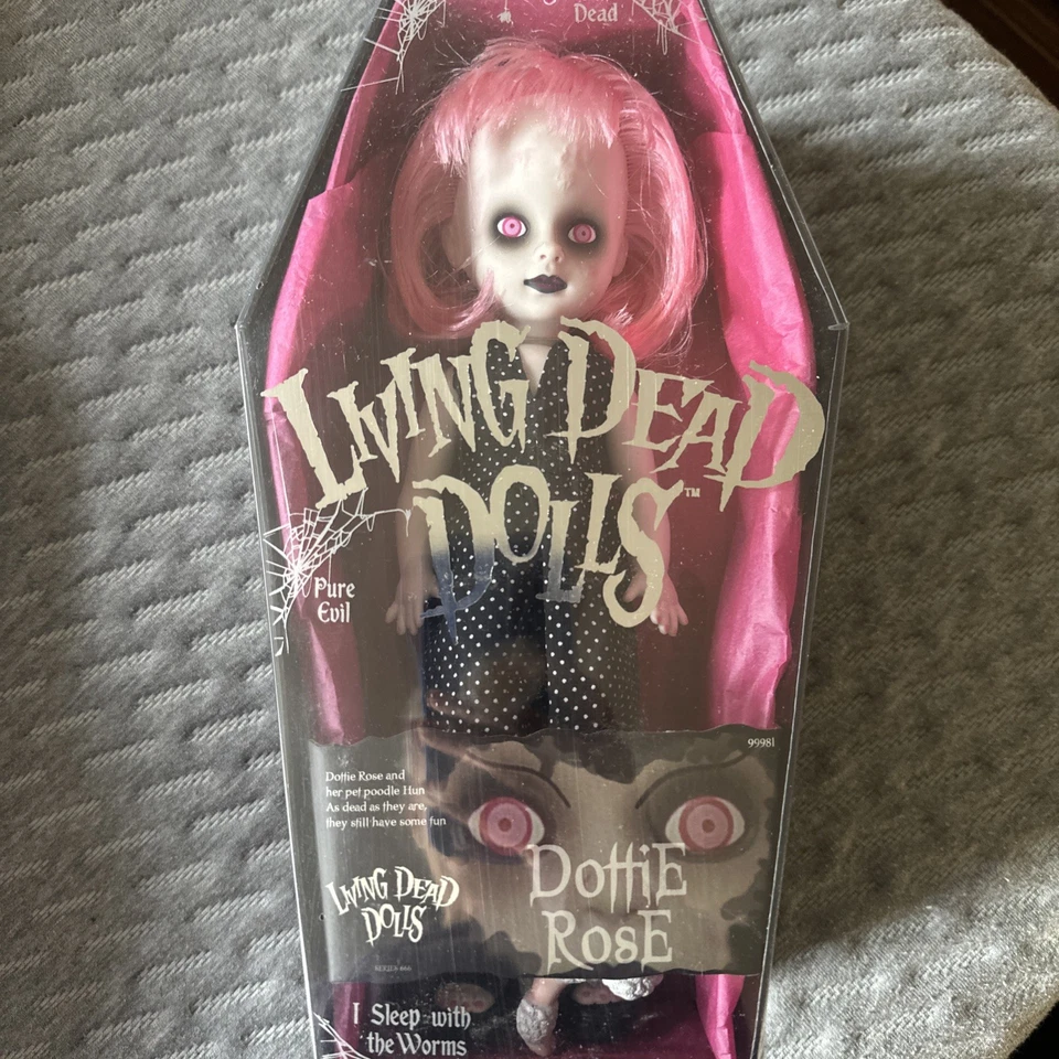 NUEVO SELLADO - Muñecas Mezco Living Dead Dottie Rose con caniche Foto 1 de 4
