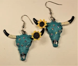 Western Stier Lenkkopf Totenkopf blaue Sonnenblume Haken Ohrringe - Bild 1 von 4