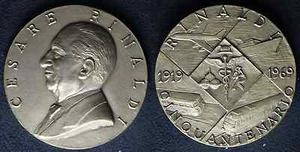 Medaglia - Cesare Rinaldi (1919-1969) Cinquantenario - Ae g. 108 mm. 60 - Imagen 1 de 1