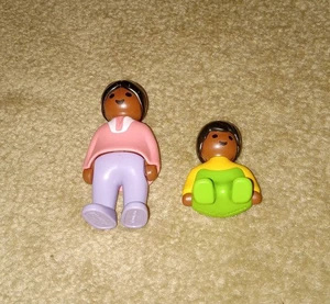 1990 Vintage Playmobil African American Figures Mom & Baby Geobra Playhouse - Picture 1 of 3