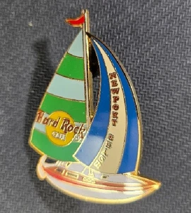 Pin Hard Rock Café Newport Beach - Velero blanco con velas azules verdes - #406132 - Imagen 1 de 1