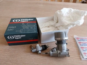 NEU! Thunder Tiger Pro 21 3,5ccm Seitenauslass Vintage Buggy 1/8 - Bild 1 von 5