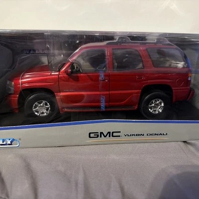 Welly  1:18 Scale GMC Yukon Denali Welly Car Model Collection New - Image 1 of 4
