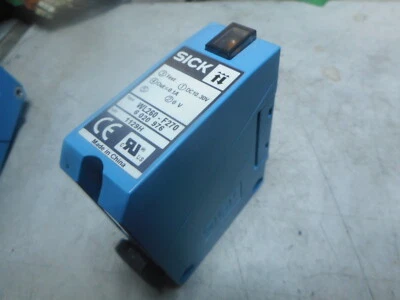 SICK -- Photoelectric retro-reflective sensor -- Dual lens -- WL260-F270 - Image 1 of 4