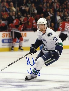 Vancouver Canucks Henrik Sedin Signed Autograph Auto 8x10 Photo Pic - Picture 1 of 1