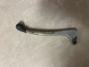 Lote 191, 1982 palanca de freno Honda ATC 185, mano izquierda (se adapta a otros modelos) - Imagen 1 de 3