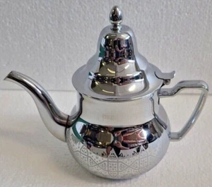 Traditional Moroccan Teapots in Silver-3 Sizes Excellent Quality Fast Free P&P - Picture 1 of 3