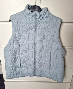Size 24 Gilet - Picture 1 of 6