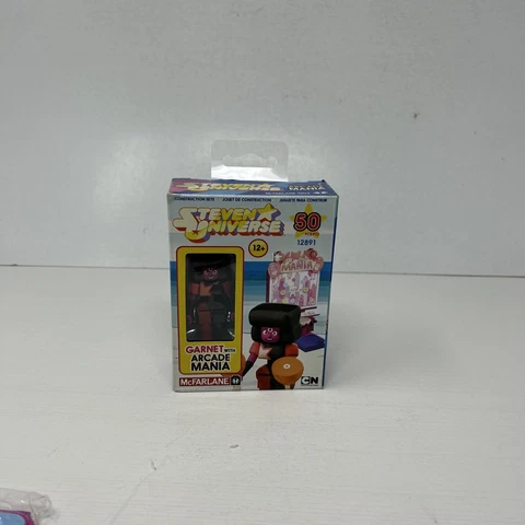 Steven Universe Construction Set Garnet w/ Arcade Mania 50 Pieces 12891 Cover