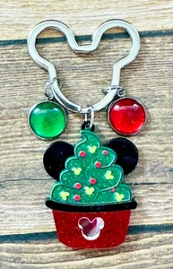 Mickey Holiday Árbol de Navidad Cupcake Llavero Mochila Etiqueta Brillo Cartera Dije - Imagen 1 de 1