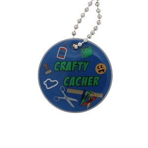 Crafty Cacher Travel Tag Official Geocaching Trackable - Picture 1 of 2