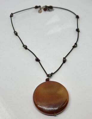 Hecho a mano en EE. UU. Ágata Roja Colgante Piedra Anudada Cuero Cadena 17" Collar Foto 1 de 4