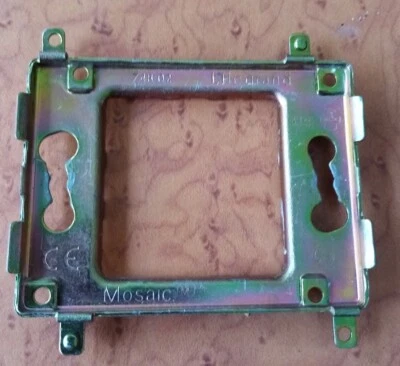 Legrand 74802 - Support Mosaic Grille en Metal - Photo 1/3