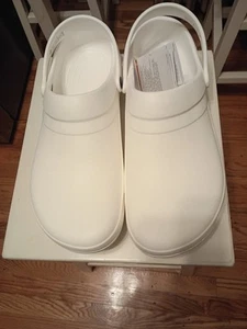 Crocs Men's - Specialist II Clogs, Nurse Shoes, Chef Shoes Size 14 204590-100 - Picture 1 of 7