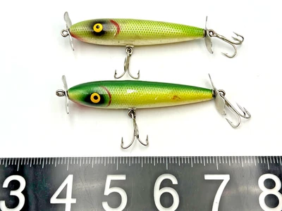 Lot of 2 Unknown Vintage Topwater Fishing Lures - Image 1 of 4