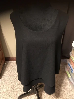 Top de mujer Ing sin mangas negro con volantes talla 2X Foto 1 de 4