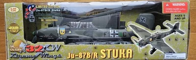 ULTIMATE SOLDIER ALEMÁN SEGUNDA GUERRA MUNDIAL JU87B/R STUKA OBLT. HELMUT BODE ESCALA 1:32 Foto 1 de 4