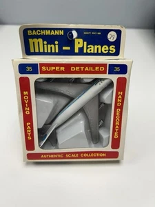 VINTAGE Tomy Bachmann Mini - Planes #35 PAN AM BOEING 747  1:655 Scale ~149 - Picture 1 of 7