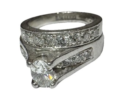 ANEL DE CASAMENTO/CONJUNTO DE NOIVADO PLATINA DIAMANTE OVAL 1,20 CT TAMANHO 6 PESADO 17 GRAMAS - Imagem 1 de 4