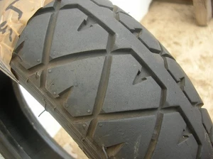 100/80 R10 53L   1x  MICHELIN Vm 100 S  pneumatico Scooter strada usato 3,8 mm - Foto 1 di 3