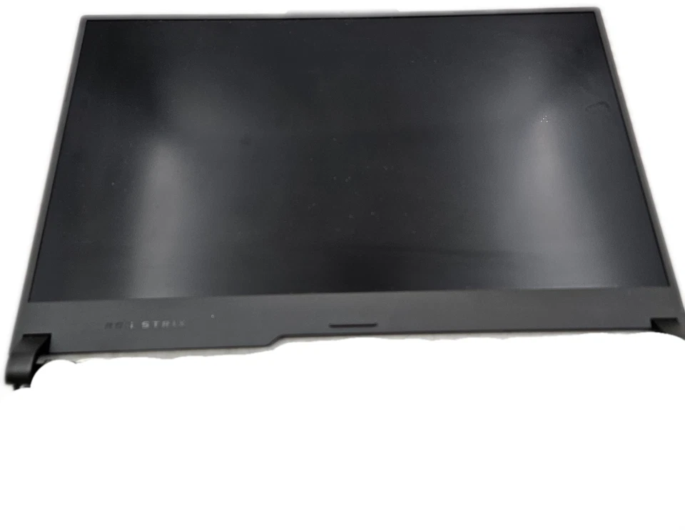 ASUS ROG Strix G17 G713PV-DS94 17.3" QHD 240Hz Screen - Image 1 of 4