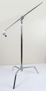 Avenger A2033FKIT C-Stand w D200 2 1/2" Grip Head & D520 40" Extension Grip Arm - Picture 1 of 7