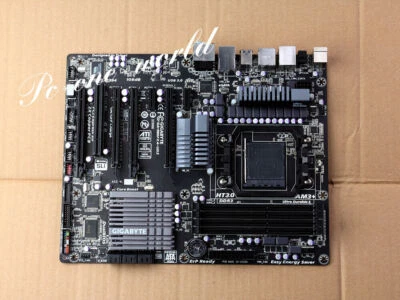 Gigabyte GA-990FXA-UD3 Socket AM3+ DDR3 AMD 990FX USB3.0 SATA 6Gb/s motherboard - Image 1 of 4
