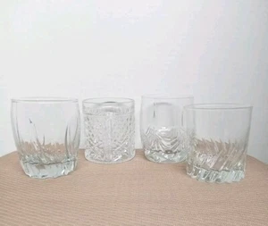 Kuratiertes 4er Set Vintage & einzigartige Whiskygläser verschiedene Designs - Bild 1 von 21