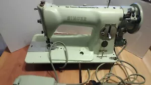 Mint Green Singer Direct Drive Sewing Machine - Picture 1 of 19