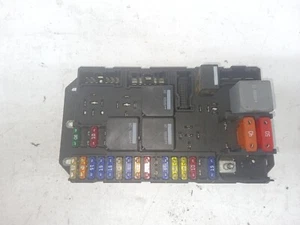 Caja de fusibles bahía motor Land Rover Range Rover Vogue L322 3,6 TDV8 - Imagen 1 de 5