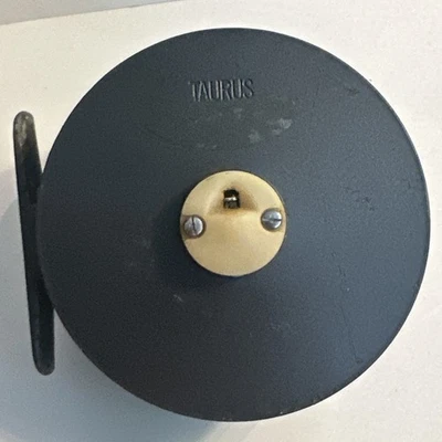 Carrete de pesca con mosca Taurus de colección, Feurer Bros. Inc., 480 (funcionando) Foto 1 de 4