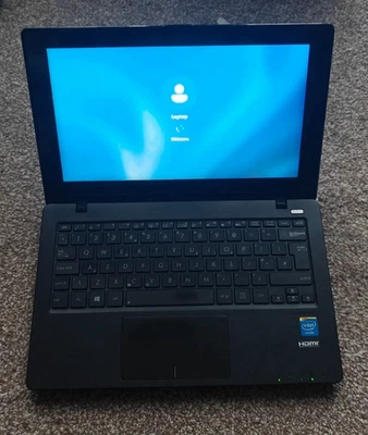 Asus X200CA Touchscreen Laptop Windows 11 Webcam Office New Batt SSD HDMI Cheap - Image 1 of 4