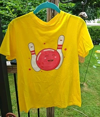 Camiseta Vintage Años 90 Novedad Sonriente Bola de Bolos y Prendedores Med EE. UU. Envío Gratis Foto 1 de 4