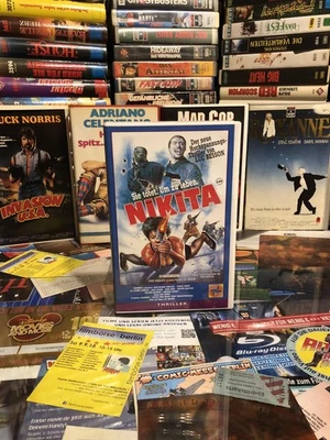 VHS  NIKITA  --Sie tötet um zu leben - Bild 1 von 4