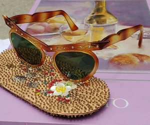 Vintage Cat's Eyes Sunglasses w/ Beaded Case 1930s-50s Unique & Chic MADE IN USA - Picture 1 of 12