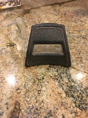 Original GMC Truck 1967-1972 Volante Bocina Botón Pad Negro Centro RARO  Foto 1 de 3