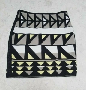 Rachel Roy Women Pencil Mini Skirt Size XS Stretchy Knit Tribal Geometric Office - Picture 1 of 6