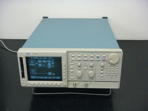 Tektronix AWG510 /03 1GHz Arbitrary Waveform Generator WORKING - Picture 1 of 7