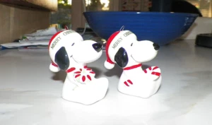 2 VTG 1977 PEANUTS SNOOPY CERAMIC ORNAMENTS - Picture 1 of 6