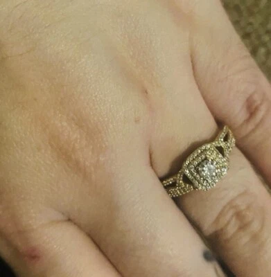 Juego nupcial de diamantes 5/8 ct tw redondo oro amarillo 14K talla 7 Foto 1 de 4