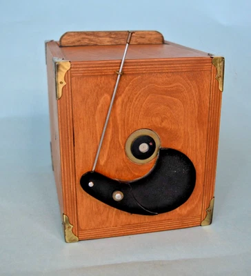 PIN PLUS Handmade Pinhole Camera 4x5 size film Hue Candela of Santa Barbara Cal. - Bild 1 von 4