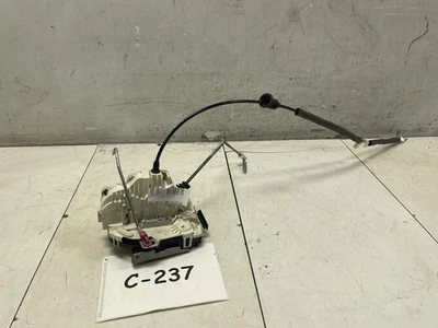 Dodge Durango 2014 actuador de cierre de puerta trasero izquierdo lado del conductor con cable OEM+  Foto 1 de 4