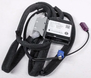 OEM Infiniti QX60, JX35 Antenna 28212-9NP0B - Picture 1 of 5